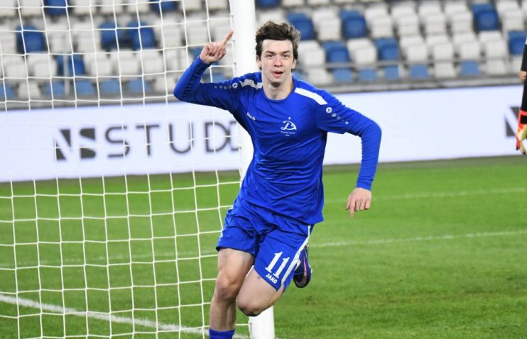 „დინამო თბილისის 19-წლამდე გუნდში ბრწყინავს“ | Footmercato-მ თორნიკე კვარაცხელიაზე დაწერა