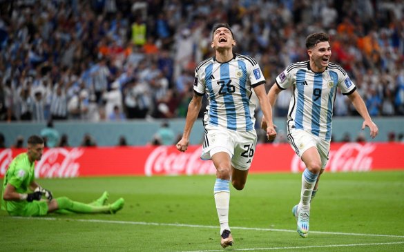 მესიმ დახატა - არგენტინის ნაკრები მოლინამ დააწინაურა