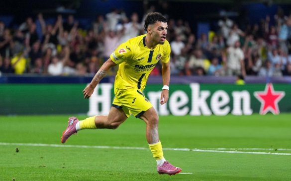 მიქაუტაძის ულამაზესი გოლი - მეკარეს თავზე გადაუგდო