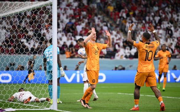 დე იონგის გოლი - ნიდერლანდები დამაჯერებლად იგებს