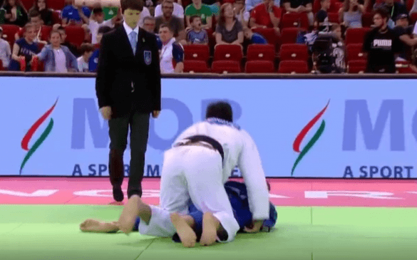 ბრწყინვალე იპონი - ღვინიაშვილი 1/16 ფინალში გავიდა