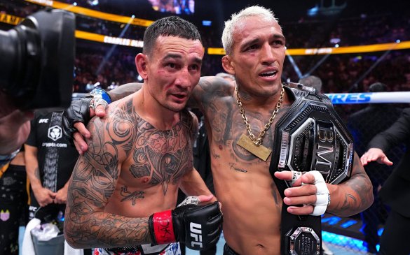 ოლივეირა BMF-ის ქამრის მფლობელია | ჰოლოუეი დამარცხდა