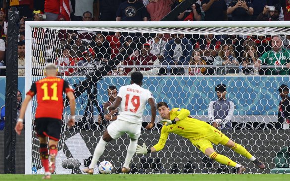 კუთხე გამოიცნო - კურტუამ პენალტი მოიგერია