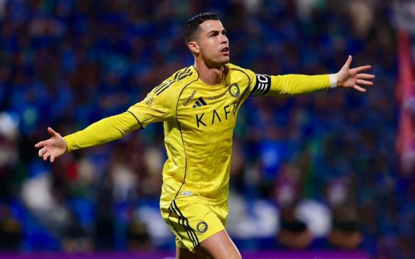 რონალდუს დუბლი ალ ნაიმასთან - 967 გოლი კარიერაში