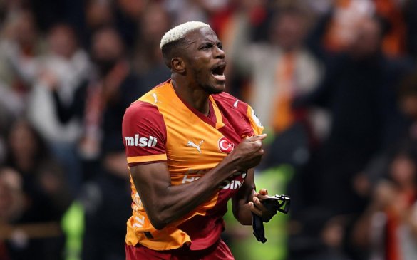 აკრობატულ ნახტომში გაიტანა - ოსიმენის შედევრი 92-ე წუთზე