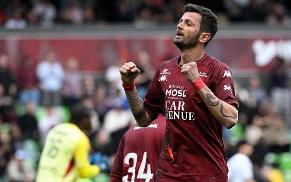 ბრწყინვალე თავური დარტყმა - ქვილითაიამ ლე ავრს გაუტანა