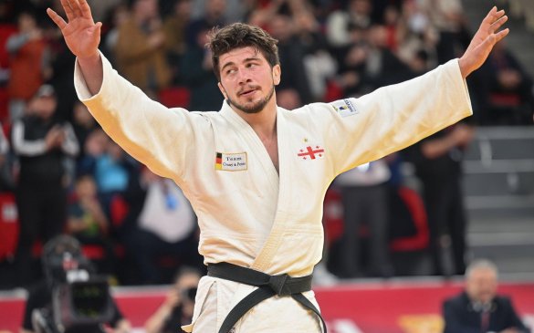 ვაზარით მოუგო - ლუკა მაისურაძე ევროპის ჩემპიონატის მერვედფინალშია