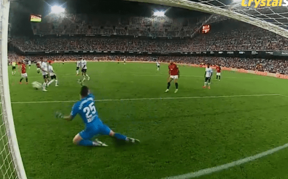 სუპერ მოგერიება - მამარდამ ვალენსია გაშვებულ გოლს გადაარჩინა